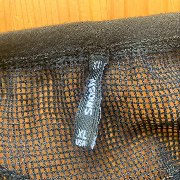 Smash sleeveless top, size US XL - Picture 2 of 5